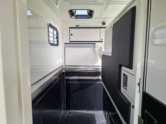 Ameline HARAS 3 PLACES RENAULT MASTER -  DCI 170 CV - 2.0 L - L3 -  BVM Blanc