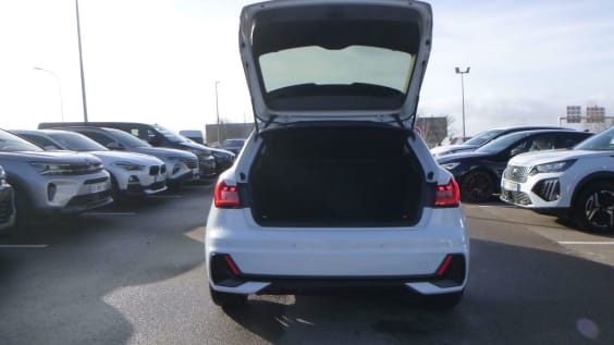 Audi A1 Sportback A1 Sportback 30 TFSI 116 ch S tronic 7 S Line Blanc Glacier