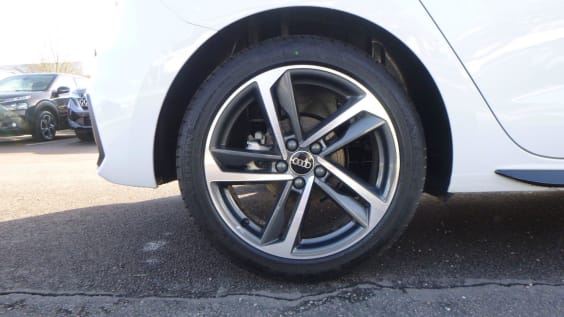 Audi A1 Sportback A1 Sportback 30 TFSI 116 ch S tronic 7 S Line Blanc Glacier