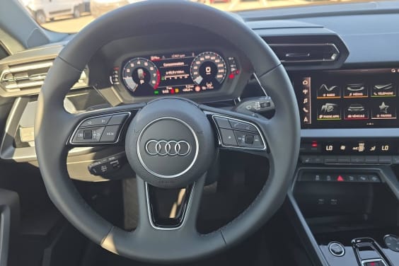 Audi A3 SPORTBACK TFSI Mild Hybrid 150 S tronic 7 Design Noir Mythic