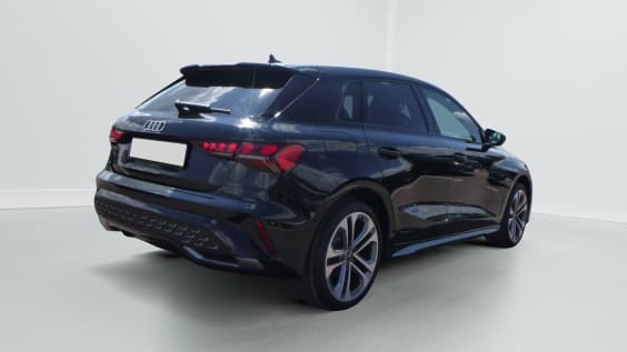 Audi A3 SPORTBACK A3 Sportback TFSI 150 S line Noir Mythic