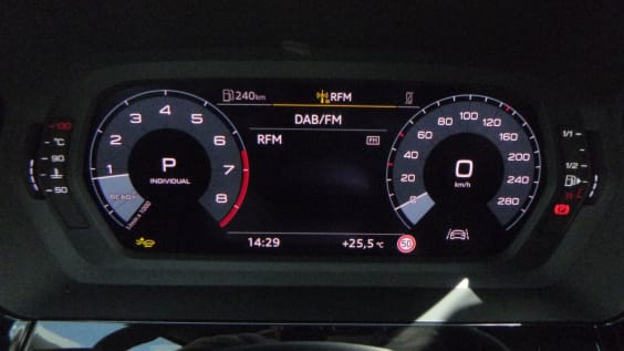 Audi A3 SPORTBACK A3 Sportback TFSI 150 S line Noir Mythic