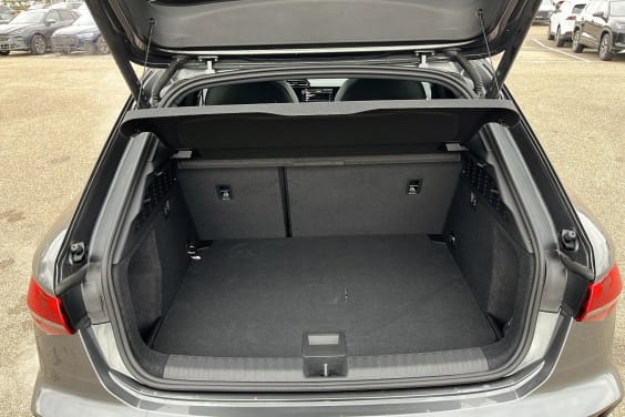 Audi A3 SPORTBACK NOUVELLE 45 TFSI E HYBRIDE RECHARGEABLE 272 S TRONIC 6 S LINE Gris Daytona
