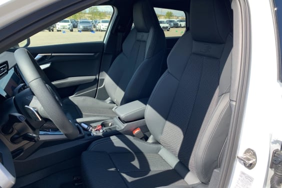 Audi A3 SPORTBACK NOUVELLE 45 TFSI E HYBRIDE RECHARGEABLE 272 S TRONIC 6 S LINE Blanc Arcona