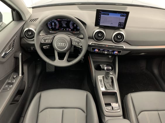 Audi Q2 35 TFSI 150 S tronic 7 Design Bleu Navarre