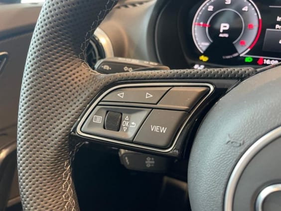 Audi Q2 35 TFSI 150 S tronic 7 S Line Bleu Navarre