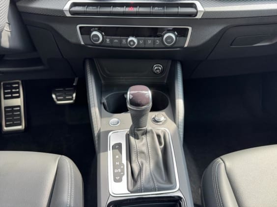 Audi Q2 35 TFSI 150 S tronic 7 S Line Gris Daytona
