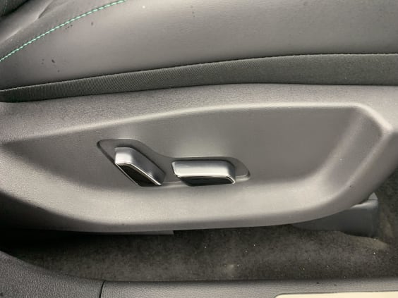 BYD SEAL U 1.5l DM-i 218 ch PHEV Boost Delan Black