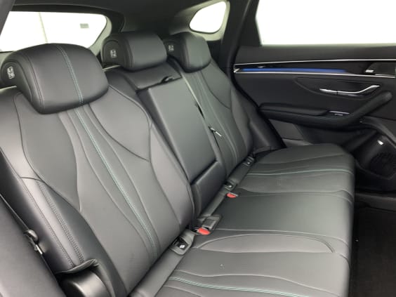 BYD SEAL U 1.5L DM-I 218 CH PHEV COMFORT Snow White