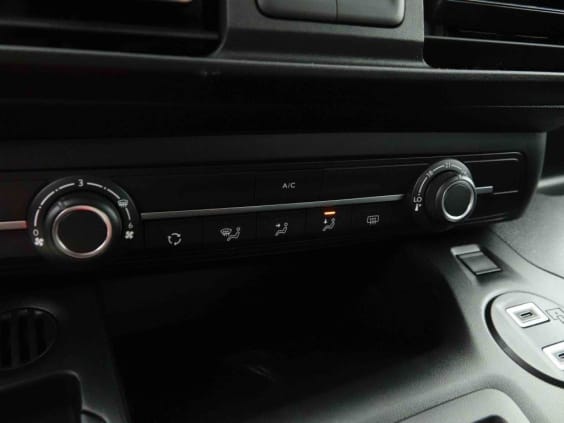 Citroën Berlingo E-BERLINGO 50 KWH 136 M PLUS Vert