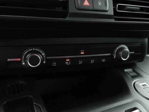 Citroën Berlingo E-BERLINGO 50 KWH 136 M PLUS Gris