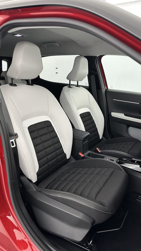 Citroën C3 Aircross C3 AIRCROSS II 1.2 Hybride 145ch Max e-DCS6 Rouge Elixir