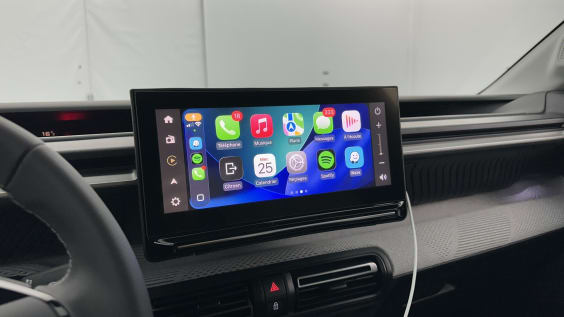 Citroën C3 Aircross C3 AIRCROSS II 1.2 Hybride 145ch Max e-DCS6 Rouge Elixir