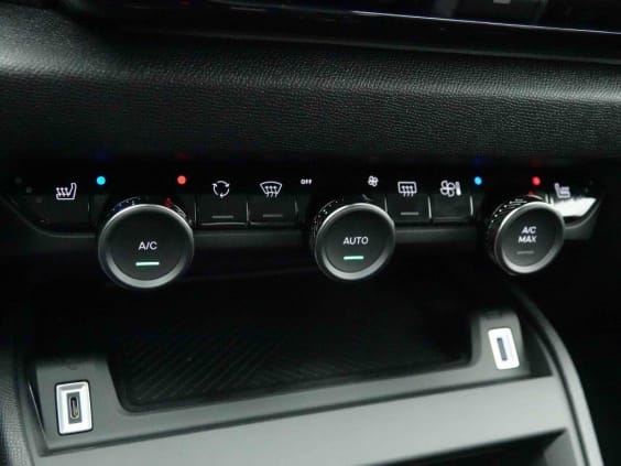 Citroën C4 HYBRID 145 E-DCS6 MAX Vert