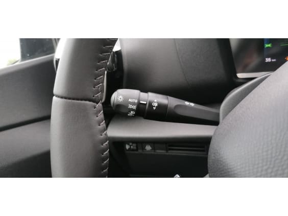 Citroën C4 1.2i Hybride 145 e-DCS6 Plus PHASE 2 Blanc Okenite