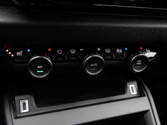 Citroën C4 1.2T 130 AUT MAX Noir