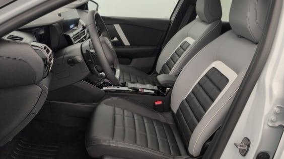 Citroën C4 PureTech 130 EAT8 Max Blanc Okénite / Toit Noir