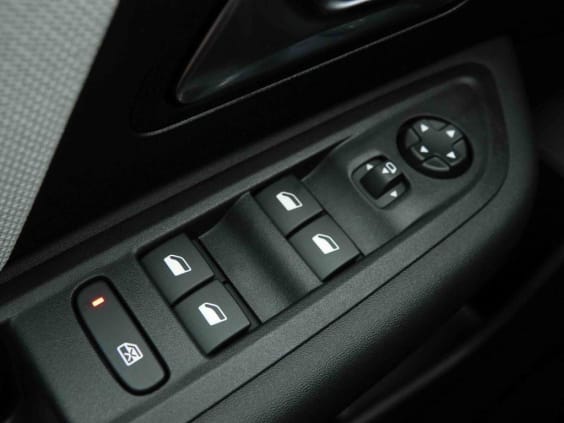Citroën C4 HYBRID 145 E-DCS6 MAX Blanc