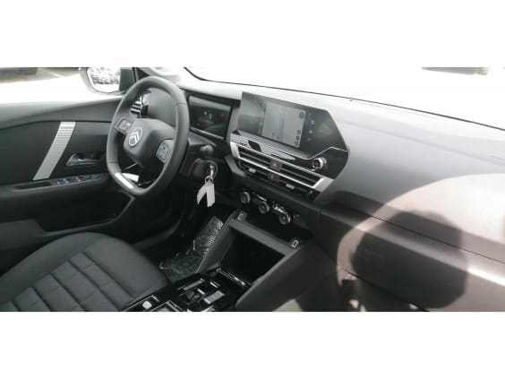 Citroën C4 1.2i Hybride 145 e-DCS6 Plus PHASE 2 Blanc Okenite