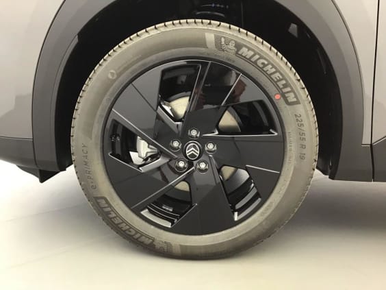Citroën C5 Aircross Plus 1.2 HYBRID 145 Gris Platinium