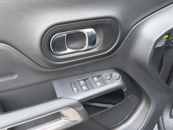 Citroën C5 Aircross 1.5 bluehdi 130 max boite automatique Gris Platinium