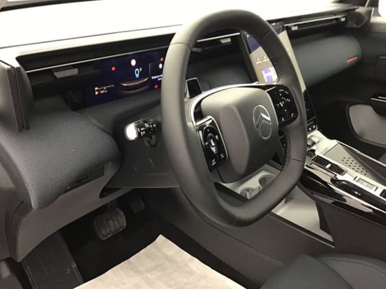 Citroën C5 Aircross Plus 1.2 HYBRID 145 Blanc Okenite