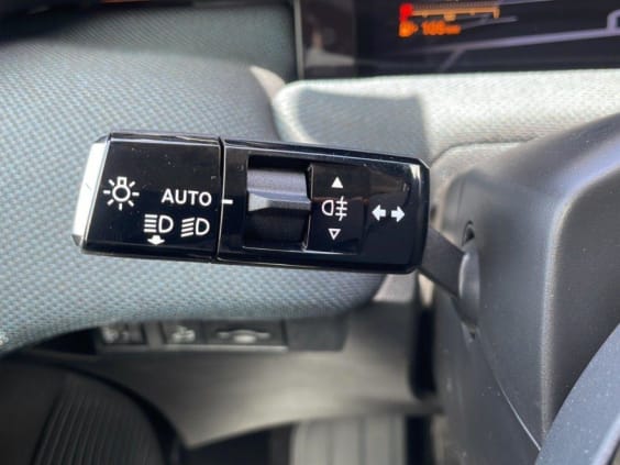 Citroën C5 Aircross C5 AIRCROSS HYBRID 145CH BVA PLUS Rouge Rubis Metal