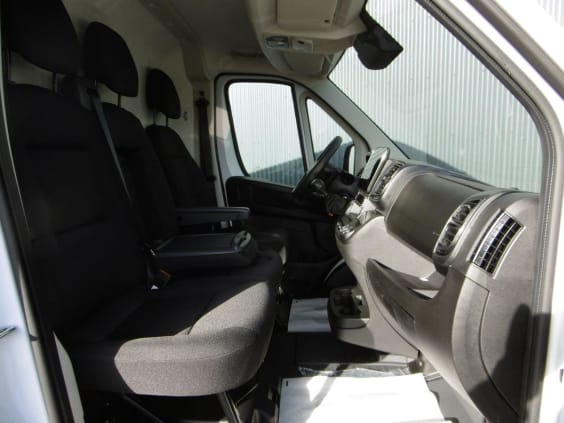 Citroën JUMPER FT 35 L2h2 Van 2.2 BlueHDi 140 Blanc