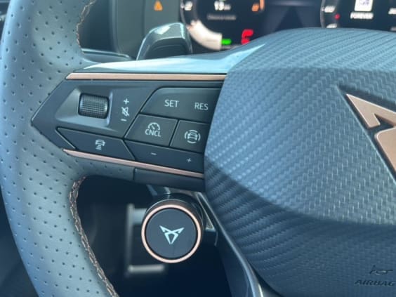 Cupra Formentor 1.5 ETSI HYBRID 150 V DSG 7 Bleu Fjord