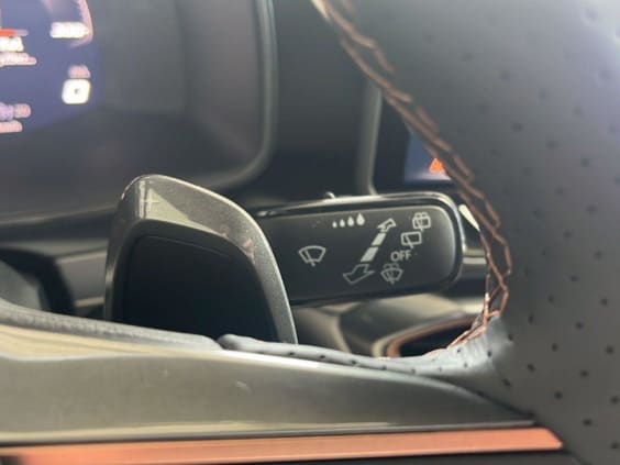Cupra Formentor FORMENTOR 1.5 eTSI 150CH DSG7 Bleu Fjord Metal