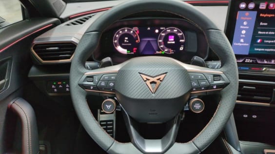 Cupra FORMENTOR NOUVEAU Formentor 1.5 eTSI Hybrid 150 ch DSG7 V Noir Etoile