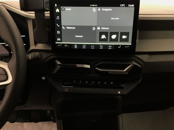 Dacia BIGSTER Journey 1.8 HYBRID 155 Gris Schiste
