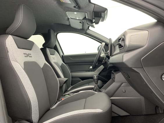 Dacia BIGSTER Mild Hybrid 140 Journey Gris Schiste