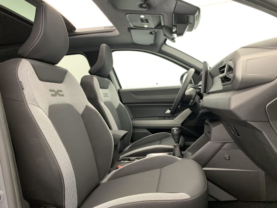 Dacia BIGSTER Mild Hybrid 140 Journey Gris Schiste / Toit Noir