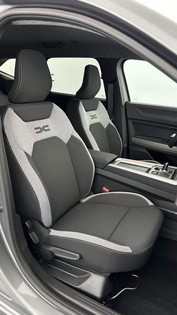 Dacia BIGSTER BIGSTER Hybrid 155ch Journey Gris Schiste