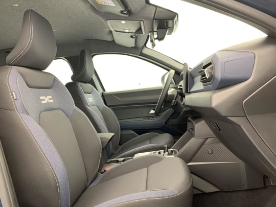 Dacia BIGSTER HYBRID 155 Expression Bleu Indigo