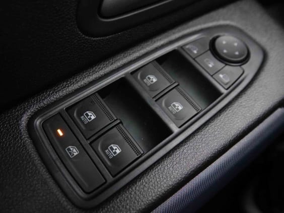Dacia DUSTER 1.6 Hybrid 140 Journey Blanc