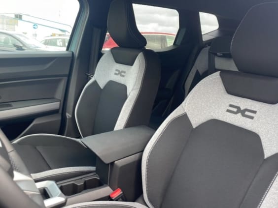 Dacia DUSTER 1.2 mild hybrid 140 journey Vert Cedre