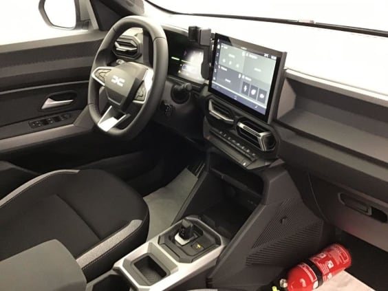 Dacia DUSTER JOURNEY 1.8 HYBRID 155 Vert Cedre