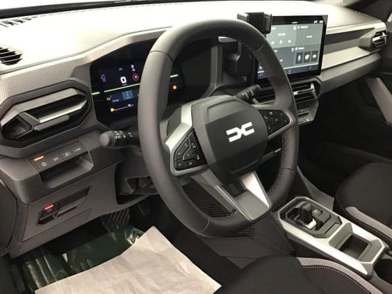 Dacia DUSTER JOURNEY 1.8 HYBRID 155 Vert Cedre