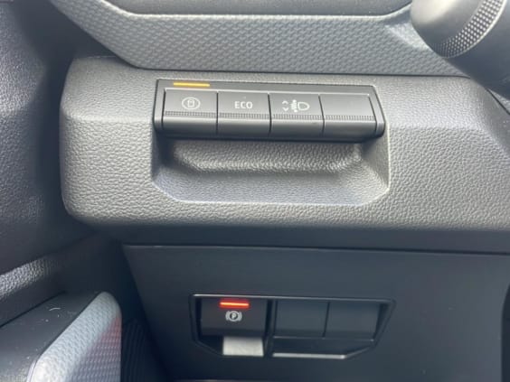 Dacia DUSTER 1.2 mild hybrid 140 journey Vert Cedre