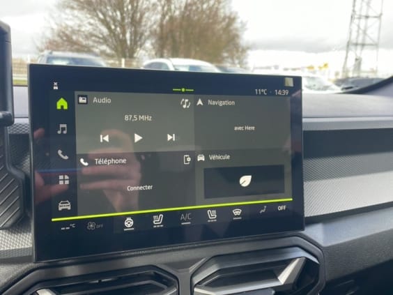 Dacia DUSTER 1.2 mild hybrid 140 journey Vert Cedre