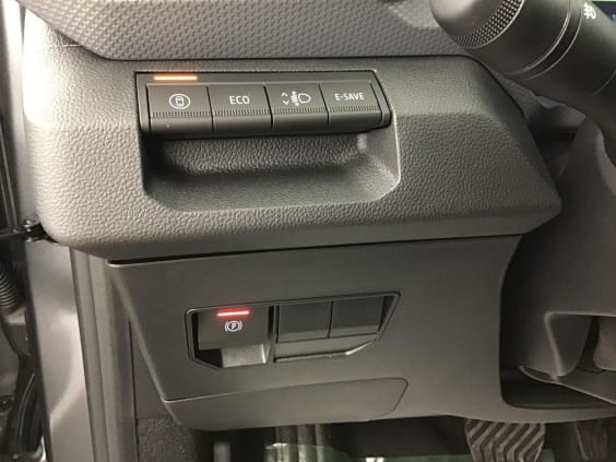 Dacia DUSTER JOURNEY 1.8 HYBRID 155 Gris Schiste