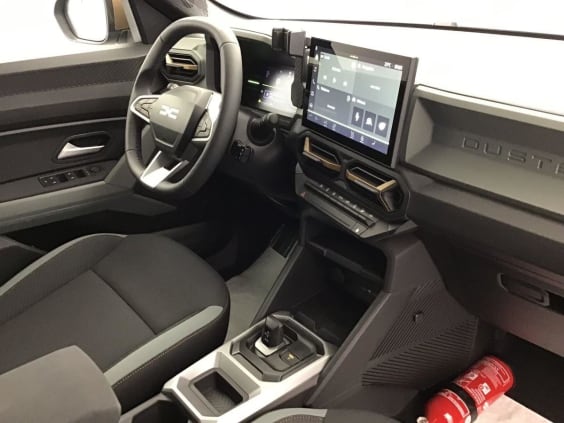 Dacia DUSTER Extreme + 1.8 HYBRID 155 Gris Schiste