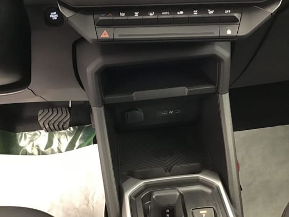 Dacia DUSTER Extreme + 1.8 HYBRID 155 Gris Schiste