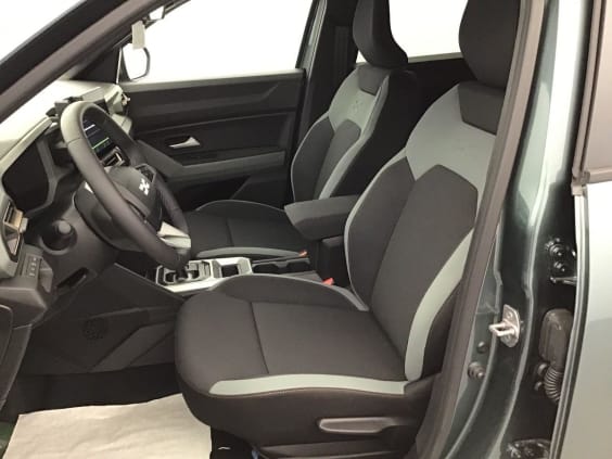 Dacia DUSTER Extreme + 1.8 HYBRID 155 Vert Cedre
