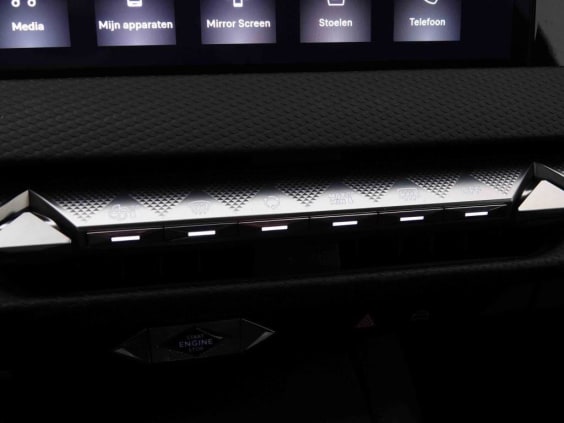 DS DS4 1.2 T 136 e-DCT6 Pallas Noir