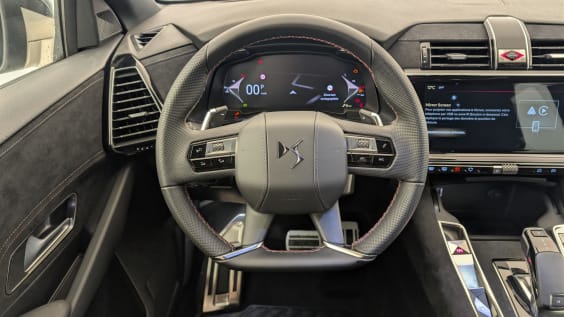 DS DS7 BlueHDi 130 EAT8 Pallas Cristal Pearl