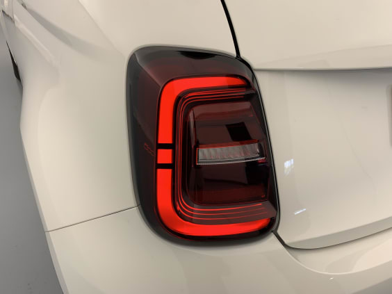 Fiat 500 1.0 65 ch Hybride Icône Ice White