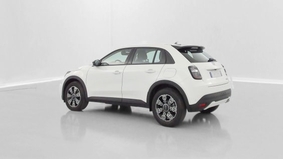Fiat 600 600 1.2 Hybrid Turbo 145ch Pop eDCT6 Ice White